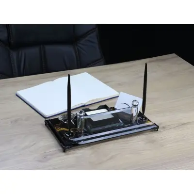 KRİSTAL MASA İSİMLİĞİ BM430